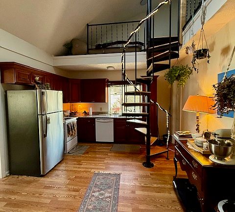 3rd image of 80 Weirton St #1