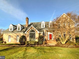 1290 Thompson Run Ct, Vienna, VA 22182