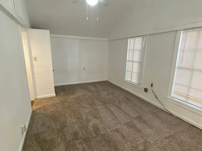 2800 Lafayette Ave #B — Photo 5
