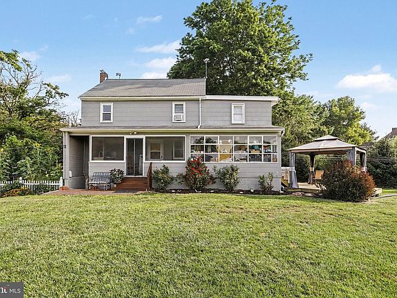 2nd image of 4091 Wren Rd