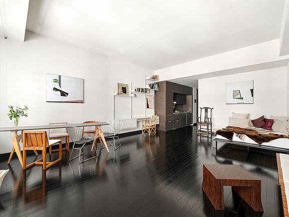 4th image of 20 Pine St APT 2903