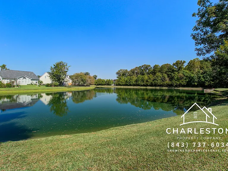 454 Hainsworth Dr — Photo 3