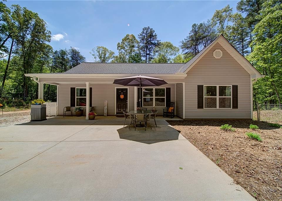 1st image of 2182 Ben Higgins Rd