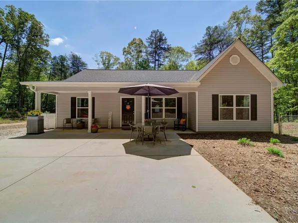 2182 Ben Higgins Rd, Dahlonega, GA 30533