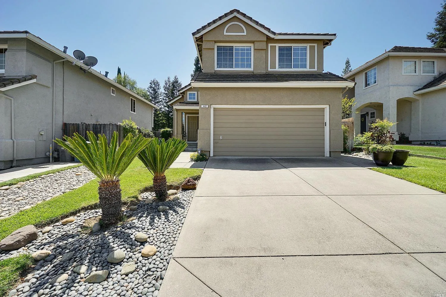 442 Rolling Oak Dr photo 1