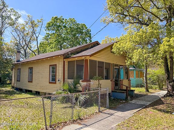 4th image of 1204 W 25TH Street
