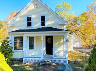 573 Wareham St, Middleboro, MA 02346