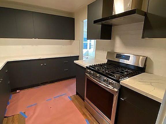 4th image of 1 Kimball Pl