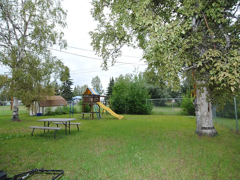 1230 9th Ave — Photo 13