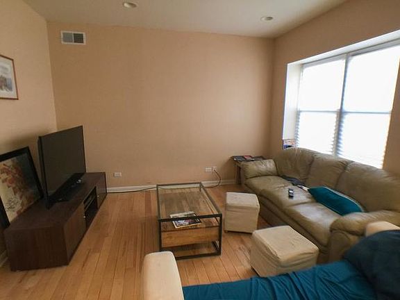 3rd image of 4944 N Kimball Ave APT 2W
