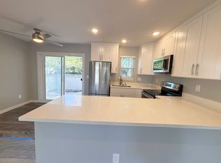 4190 Byron St #4190E, Palo Alto, CA 94306