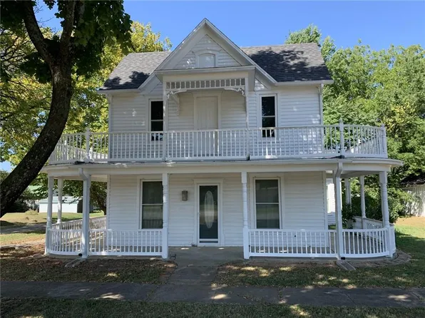 105 S Broad St, Toronto, KS 66777