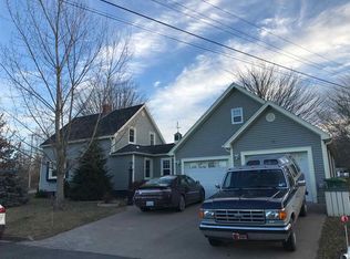 132 Wood St, Truro, NS B2N4T7