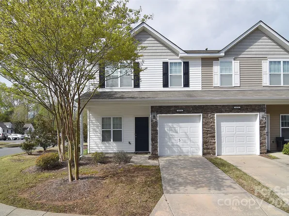 13776 Singleleaf Ln, Charlotte, NC 28278