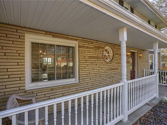 2nd image of 104 Ambleside Dr