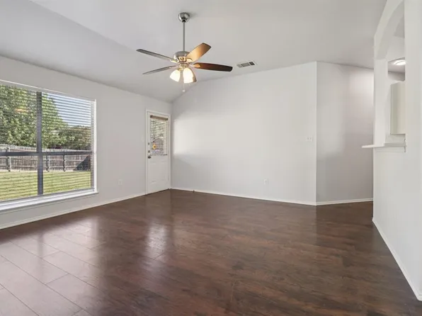 4937 Spur Ridge Ct #4937, Keller, TX 76244