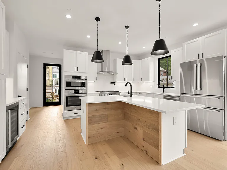 5015 Elm St — Photo 10