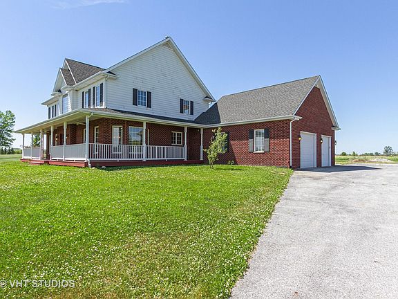 2nd image of 8460 W Blackthorne Way