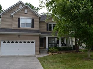 8128 Robins Nest Ln, Knoxville, TN 37919