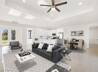 7050 Berwick Cir, Labelle, FL 33935