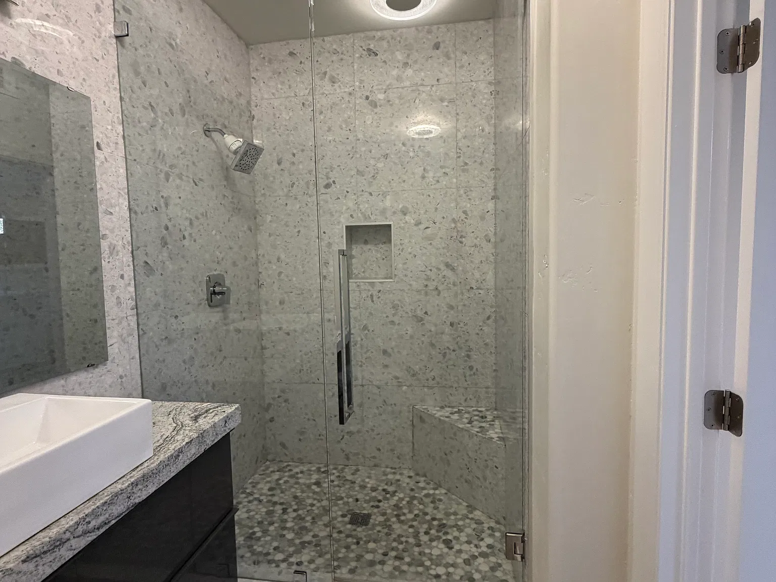 1 bed, 797 sqft, $1,850 — Photo 2