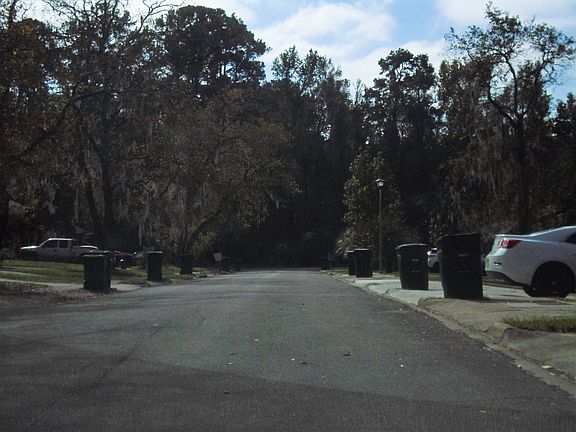 4th image of 125 Boardwalk Ln