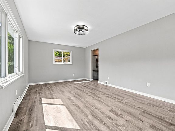 3rd image of 6 S Spring St
