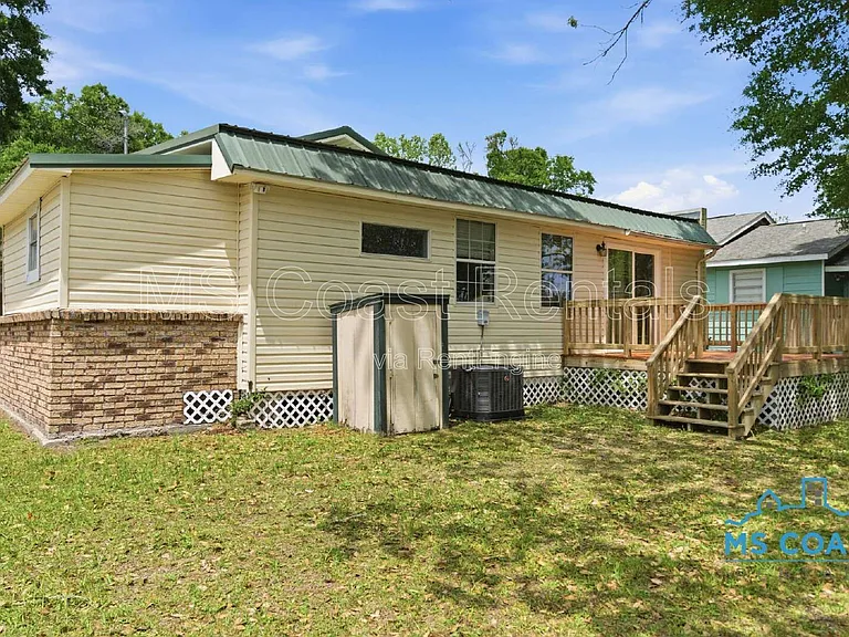 4319 Lewis St — Photo 24