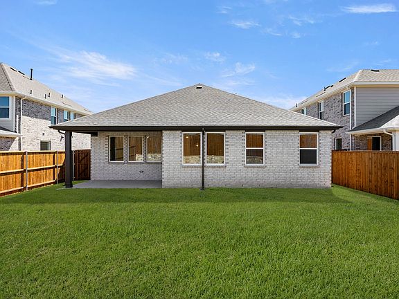 3rd image of 701 Tyronza Dr