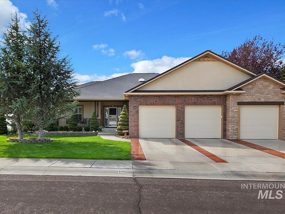1st image of 2690 Sun Meadow Dr