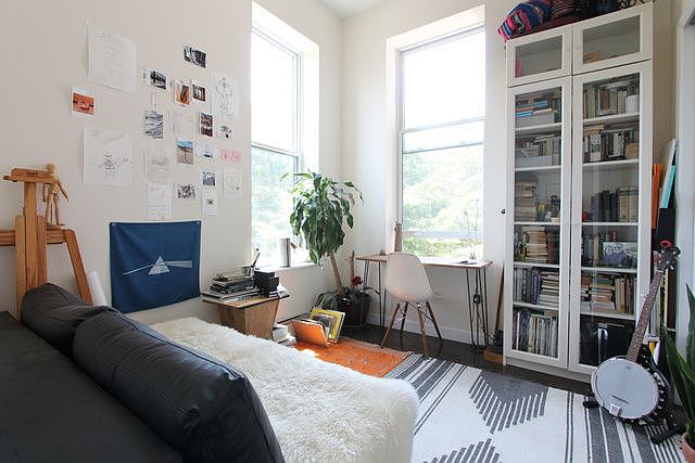 2nd image of 845 Manhattan Ave #2