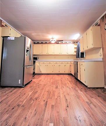 5th image of 139 Marretta Ln