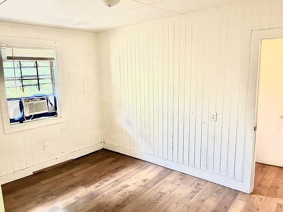 5th image of 2758 Badley Rd