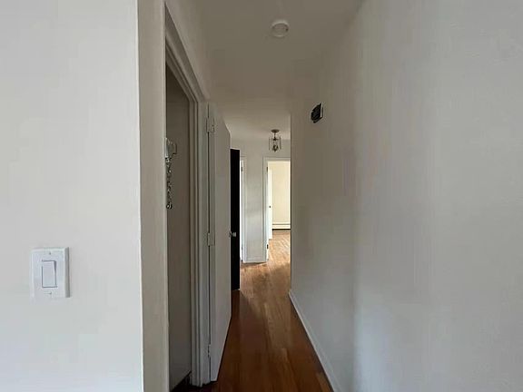 2nd image of 135 Van Cortlandt Ave