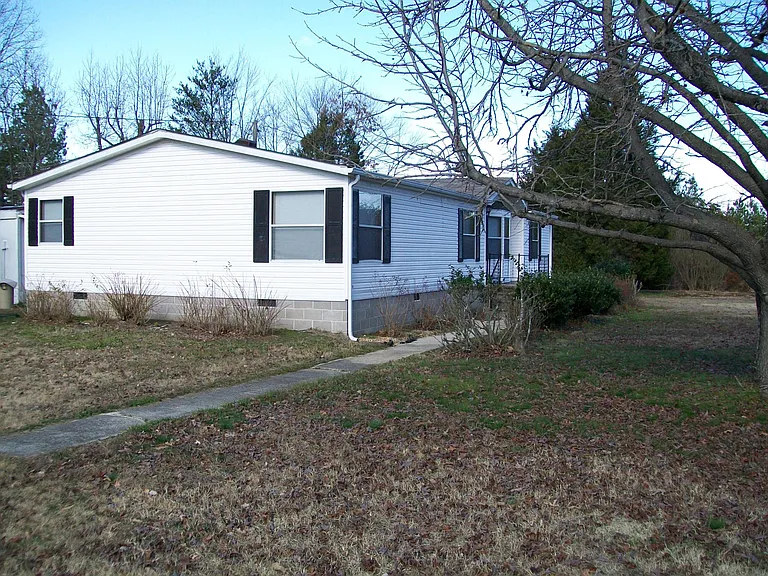 Residence from driveway view