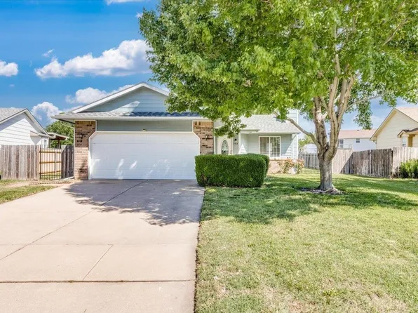 302 W 53rd St S, Wichita, KS 67217