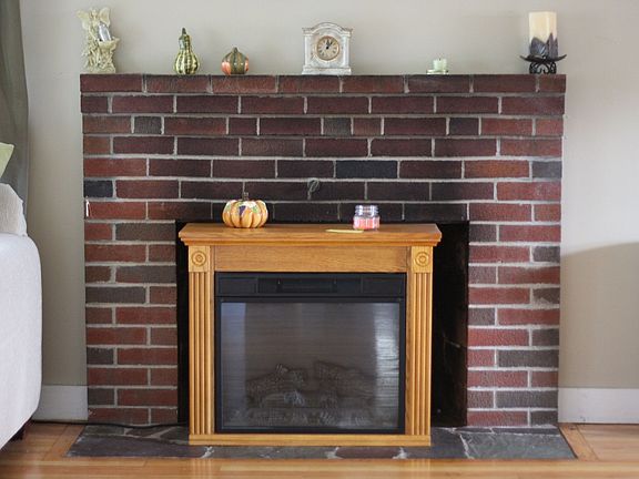 Fireplace w/insert