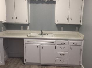 2601 Queensbury Rd, Moore, OK 73160