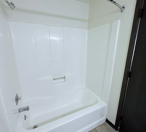 5th image of 2360 E Market St APT 1E