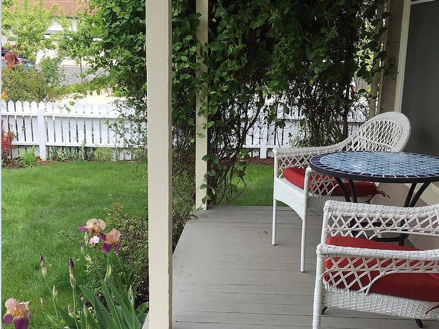 2 bed, 1000 sqft, $2,000 — Photo 2