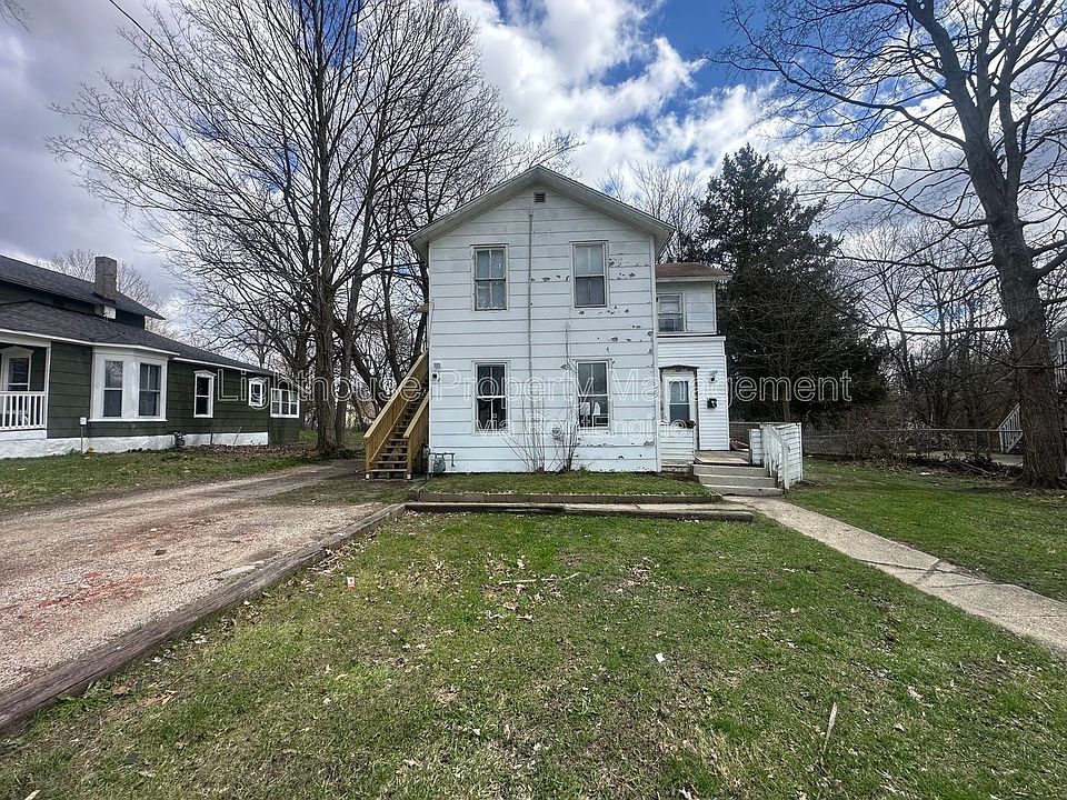 1st image of 55 Poplar St #2