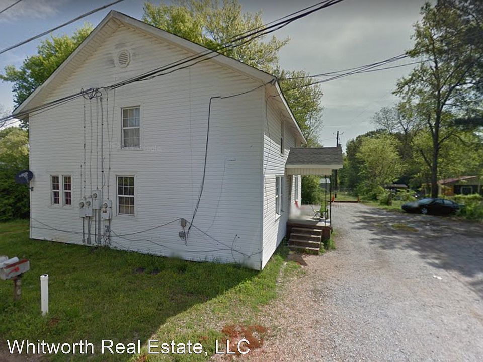 1st image of 1915 43rd Ave NE APT A
