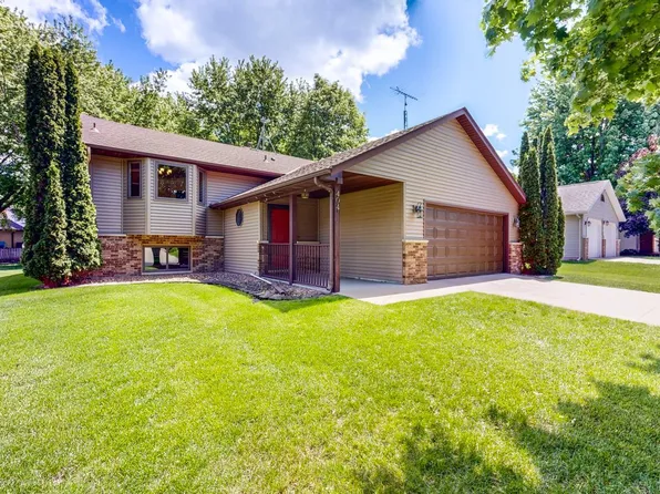 404 12th Ave NW, Kasson, MN 55944