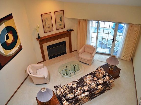 5th image of 725 Shady Hollow Ln