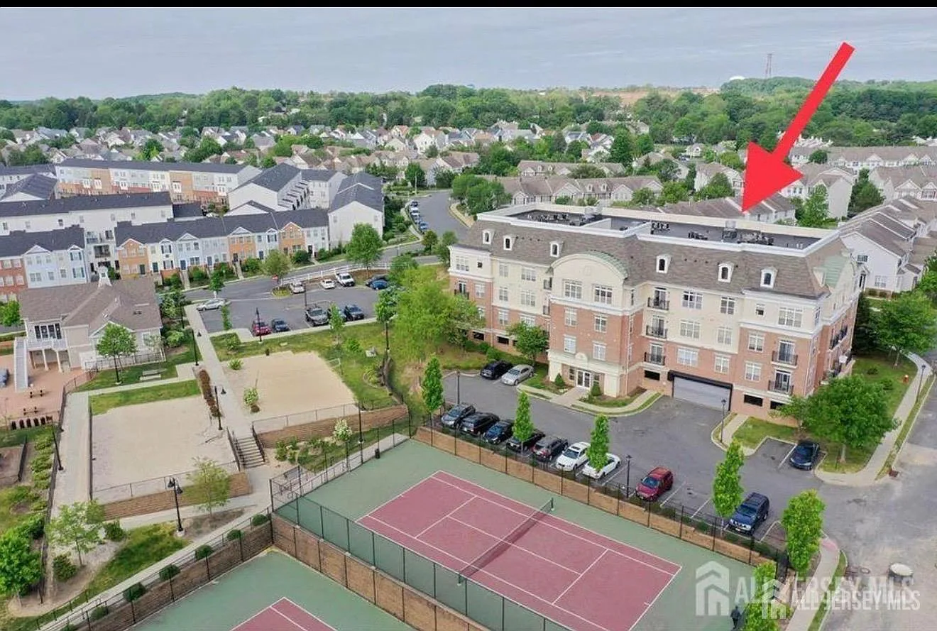 2 bed, 2.0 bath, $2,950 — Photo 1