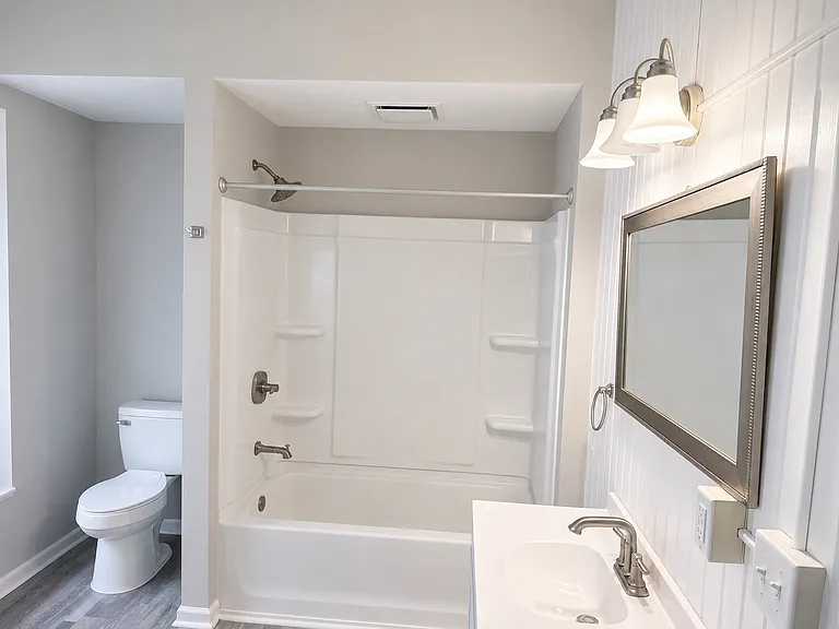 704 Axtell St — Photo 6