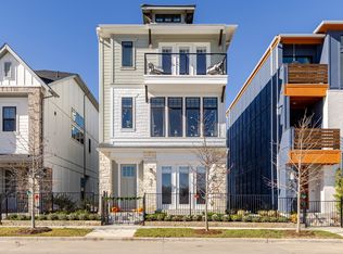 802 Resort Dr, Rowlett, TX 75088