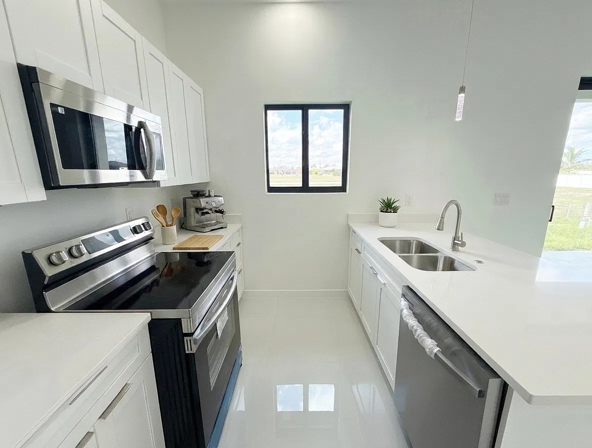 4332 Northwest 32nd Street - 1 — Photo 3