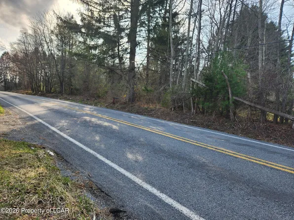 Fairview St, Tamaqua, PA 18252