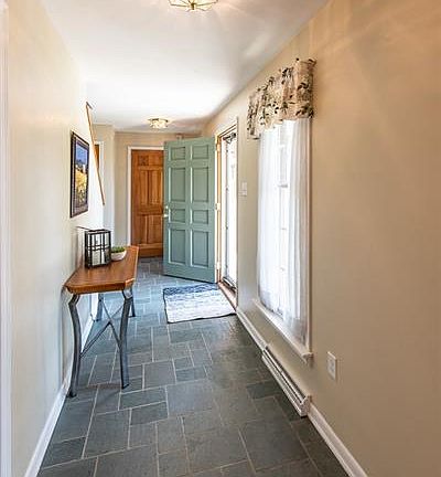 3rd image of 205 Glen Forest Dr
